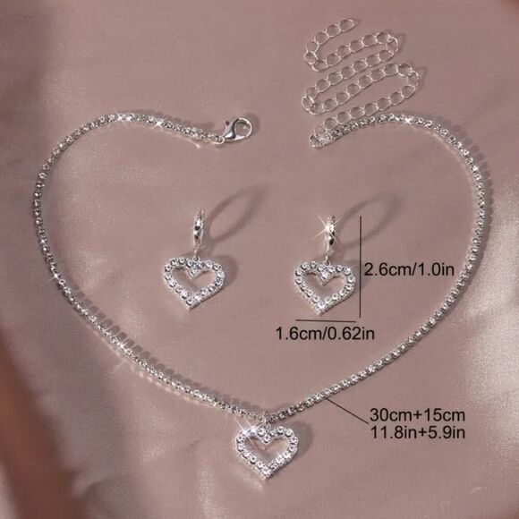 Sparkling Heart Rhinestone Pendant Necklace & Drop Earrings Set - Picture 2 of 7